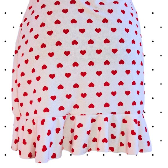 Pretty Little Things Ruffled white dress with red hearts SIZE 6 - Picture 8 of 10